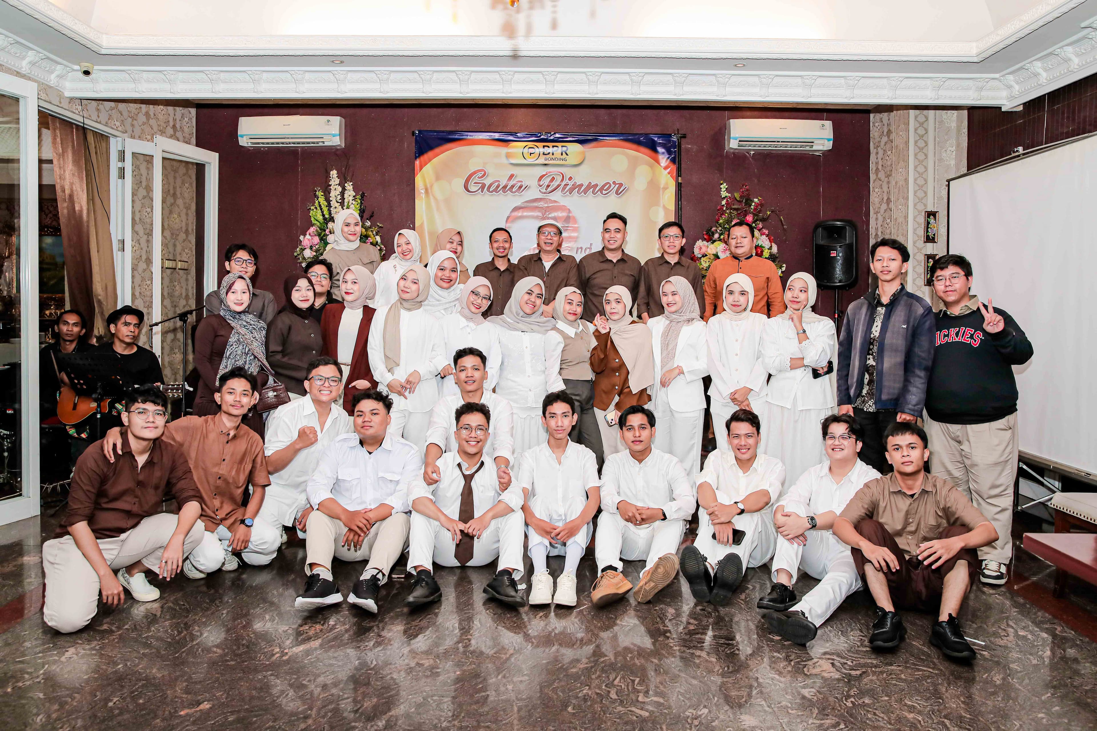 Semangat & Keceriaan Tim